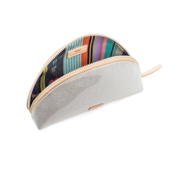 Consuela 🌵 Large Cosmetic bag in Plata Glitz - Picture 4 of 5